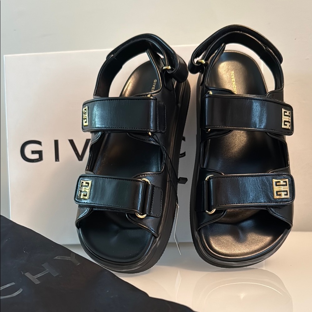 BNWT Givenchy Black Flat Goat Leather (100%) Sandals with Gold Buckles NEW 🥰
